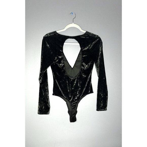 Victoria’s Secret Black Crushed Velvet Bodysuit M/L Whimsigoth Coquette Holiday - Picture 13 of 14